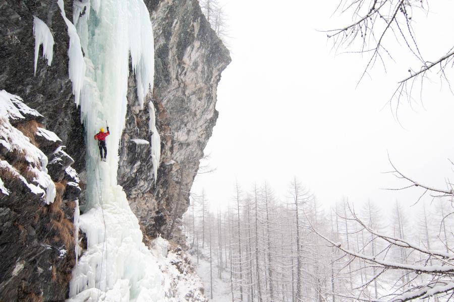 Cascades de glace dans la vallée de Gressoney