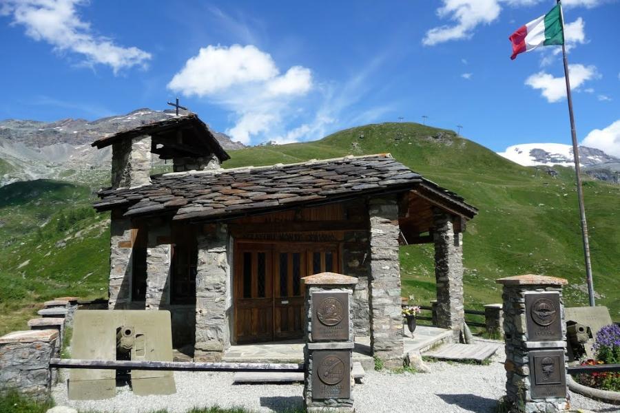 Reunion of survivors and family members of the Battaglione sciatori Monte Cervino