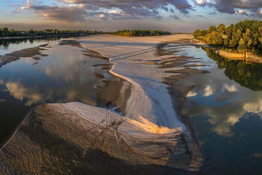Inauguration de l'exposition de photos "Le grand fleuve Po"