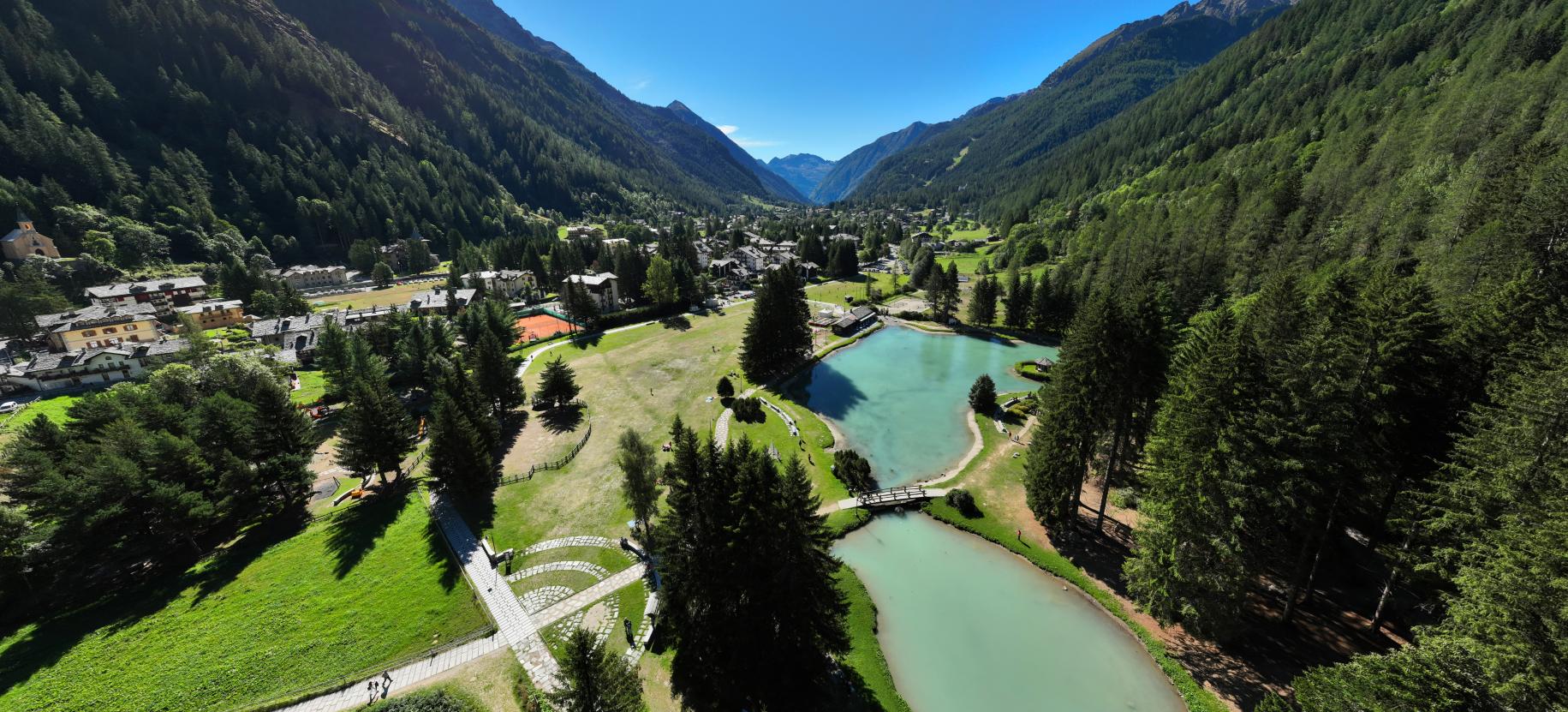 Lago Gover con vista sul fondovalle