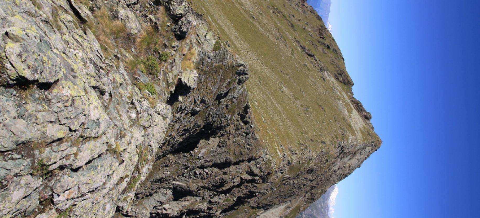 La cresta est del Tantanè fino alla cima.