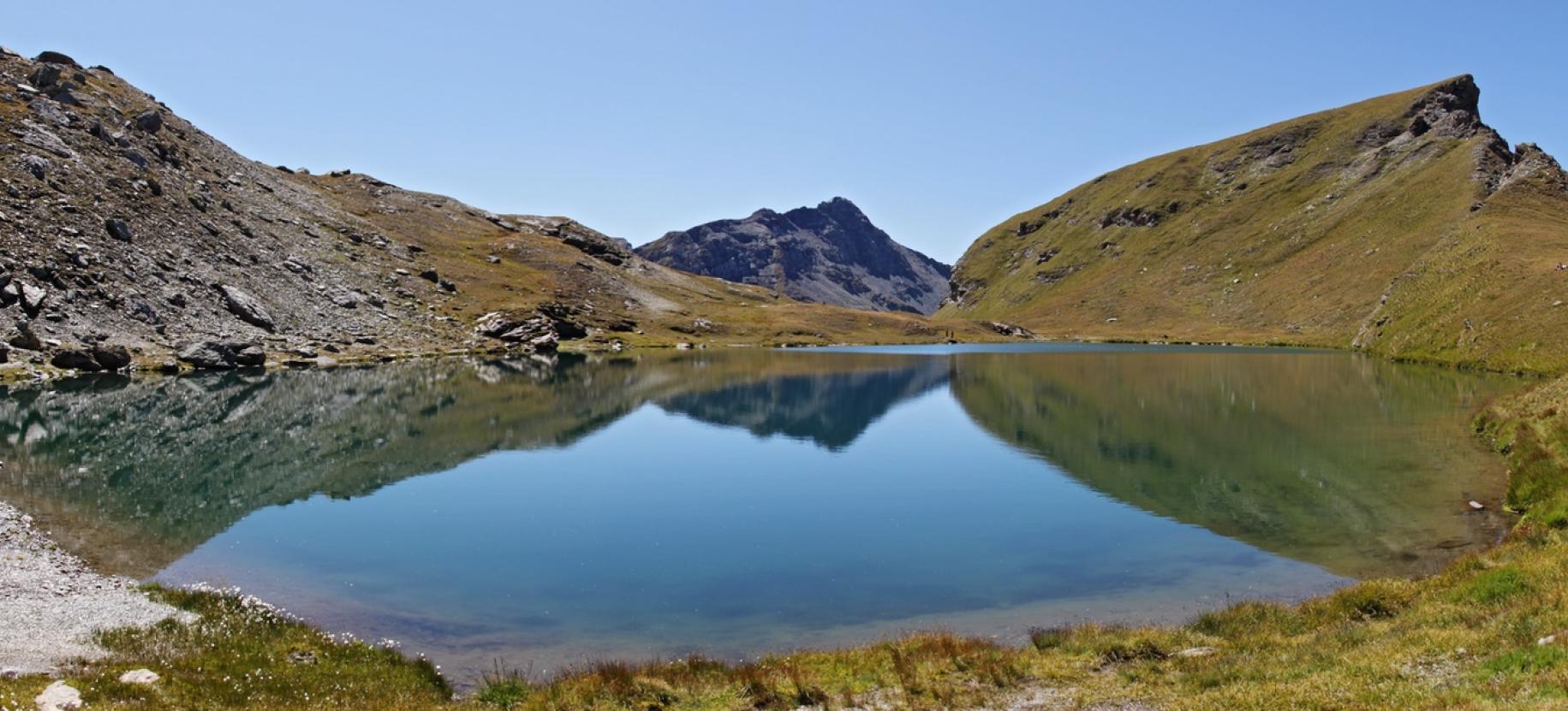 Il Lago Perrin dalla sponda nord-est.