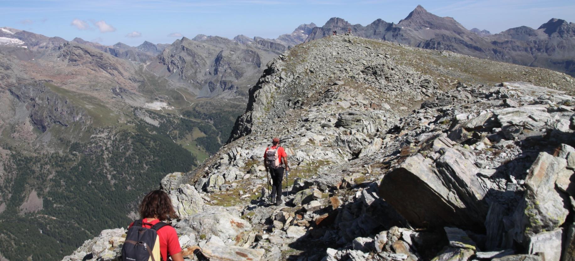 Il piccolo pianoro e la cima del M. Croce.