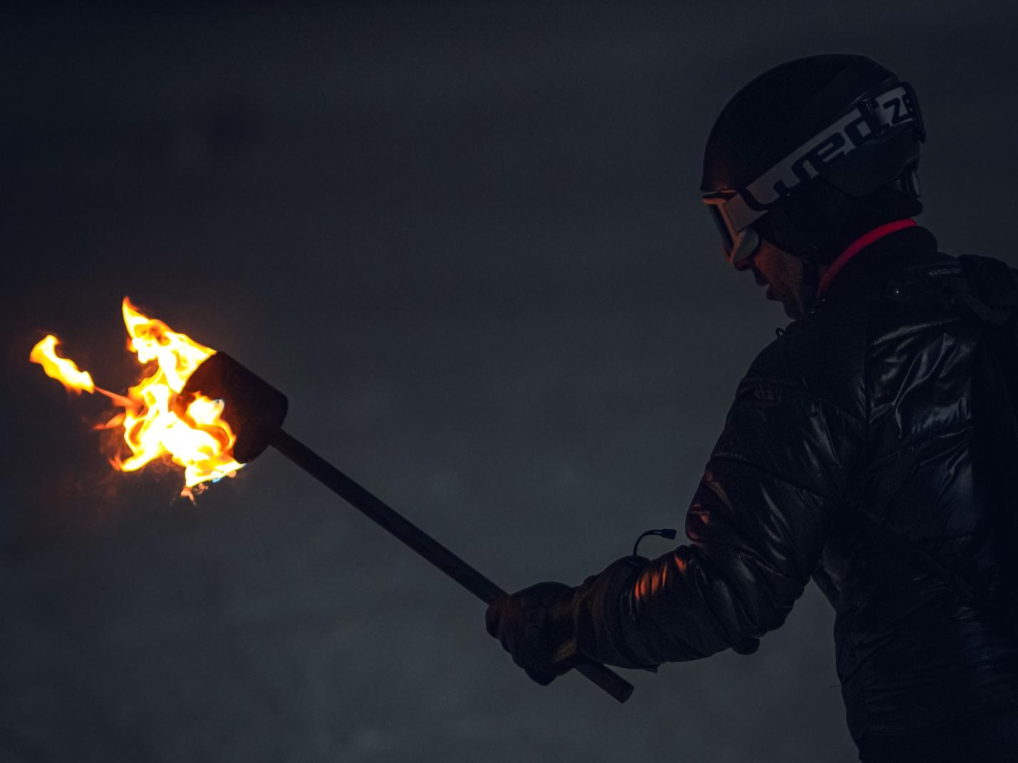 Veillée aux flambeaux des moniteurs de ski de Champoluc