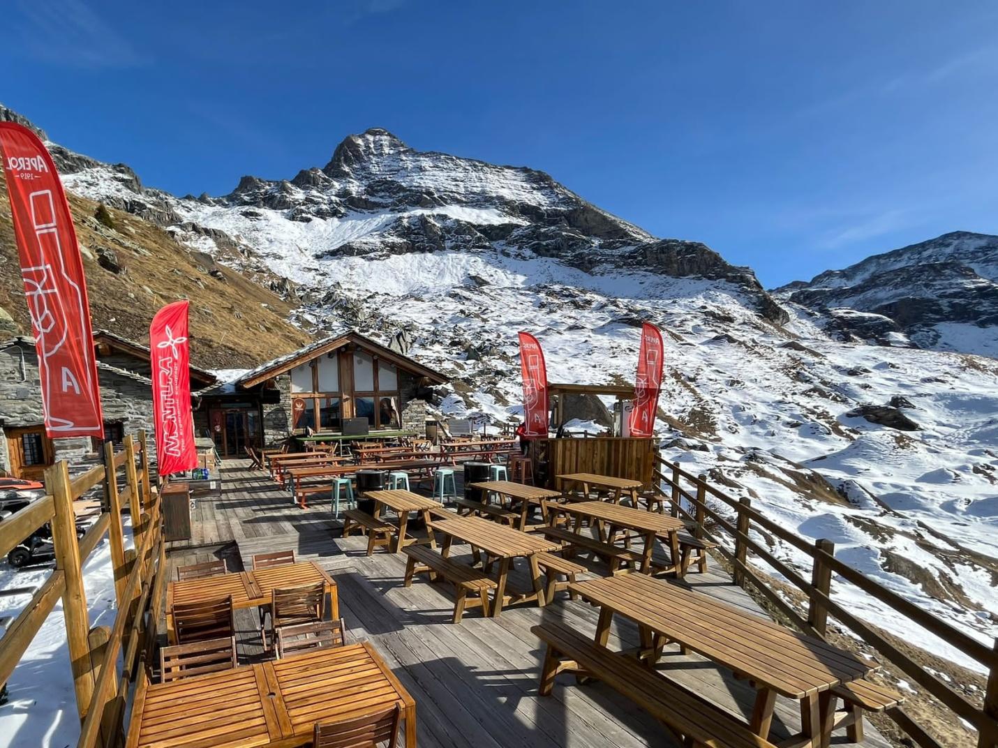 Aprés Ski - Voyager Tribute